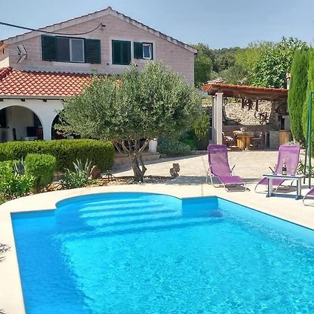Charming Villa Nika With The Pool Супетар Екстериор снимка