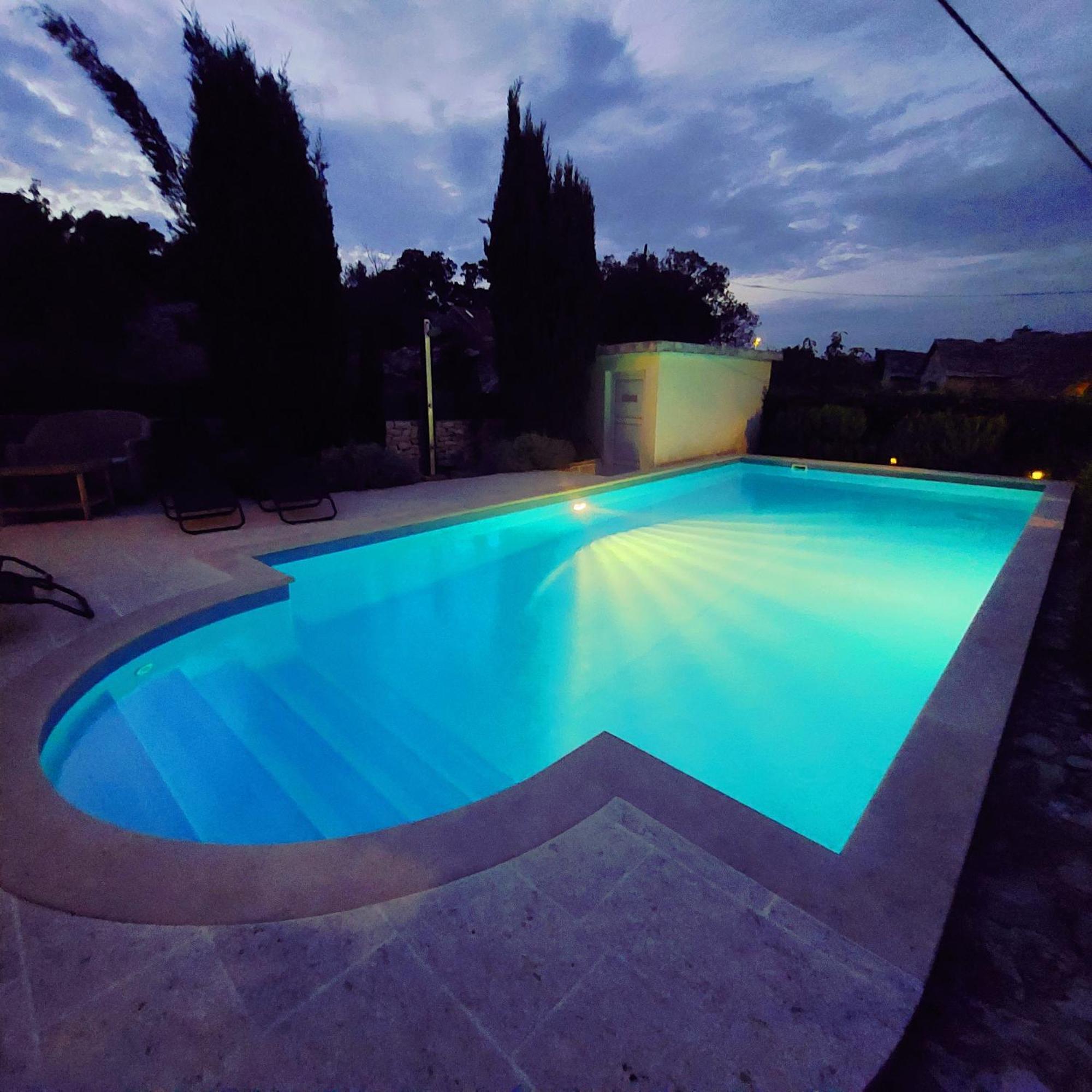 Charming Villa Nika With The Pool Супетар Екстериор снимка