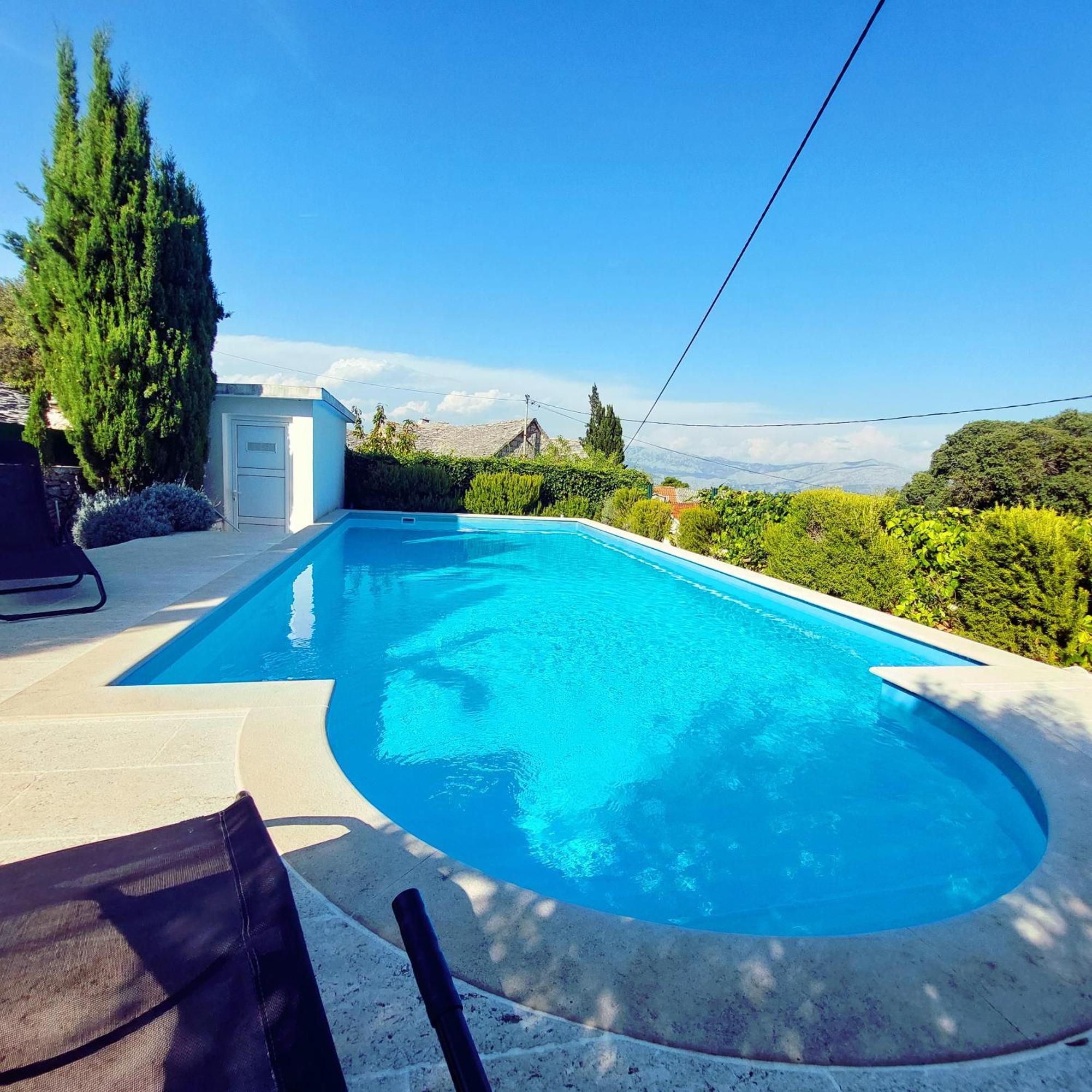 Charming Villa Nika With The Pool Супетар Екстериор снимка